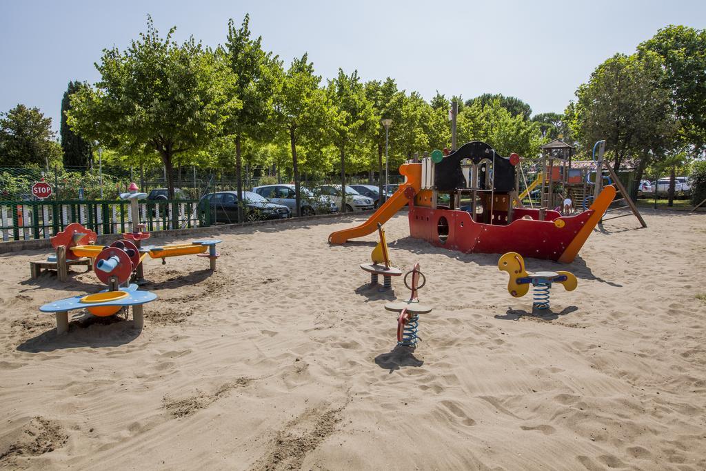 Baia Holiday Gasparina Castelnuovo del Garda Dış mekan fotoğraf